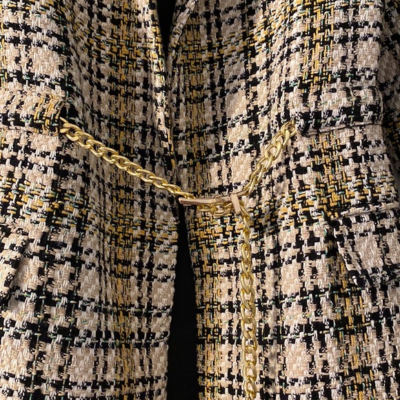 Zara mixed tweed blazer dress with gold chain belt - Picture 9 of 11